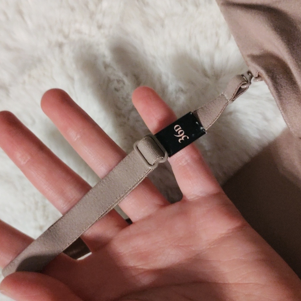 Strapless Vs Bra - image 8